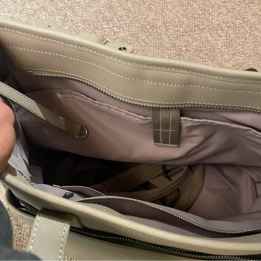 Elegant Gray Women's Tote Bag - Picture 6 of 9
